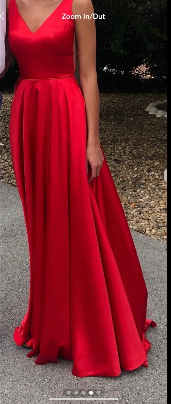 Sherri Hill Red Gown - Image 4