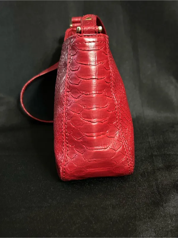 Liz Claiborne Scarlet Red Embossed Snake-Effect Crossbody Bag Purse - Image 6