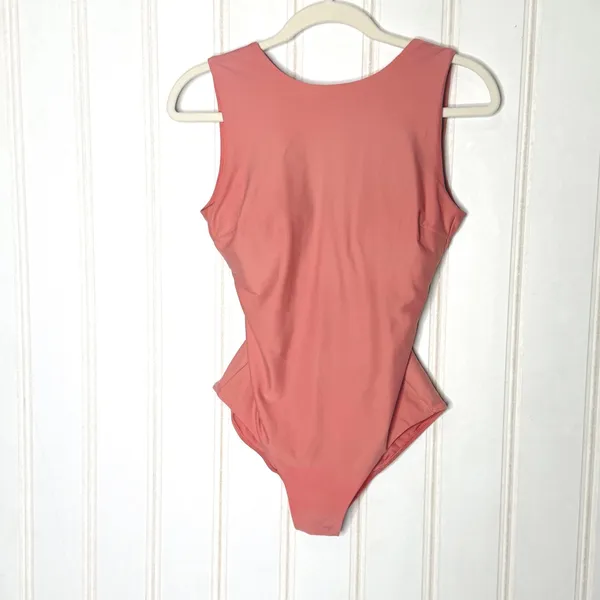 Lululemon Waterside High-Neck One-Piece Swimsuit Coral Pink Open Back Sz 6/8 - Image 8