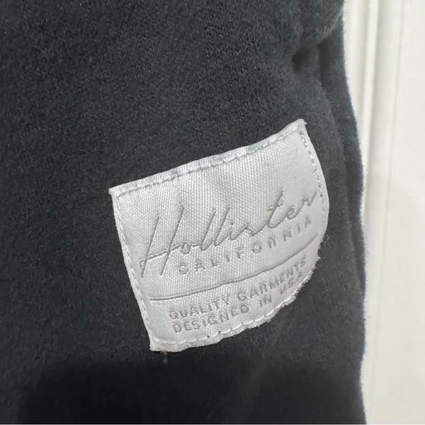 Hollister Black Joggers for Women - Image 2
