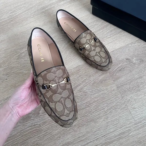 Coach Haley Signature Jacquard Loafers Khaki/Mahogany Size 7,5 - Image 2