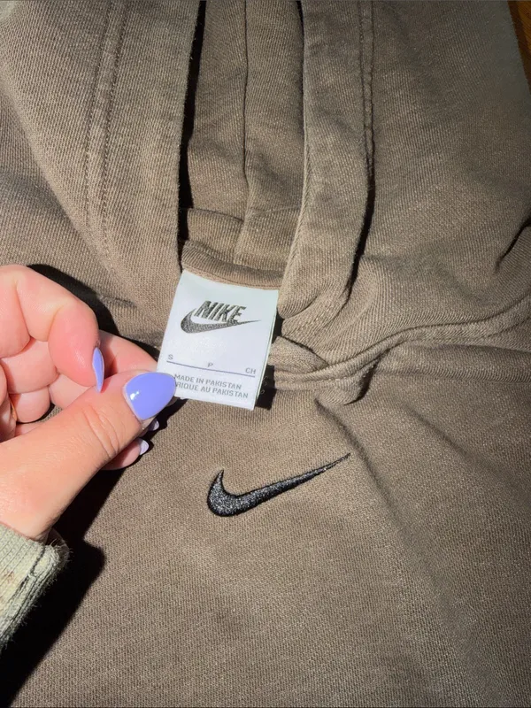 Nike Hoodie - Image 5