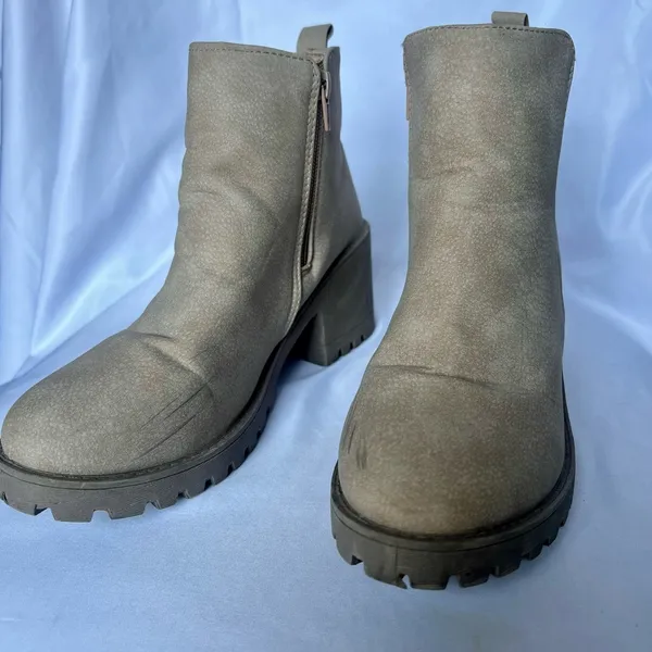 Dirty Laundry Tan Chunky Lug Ankle Boots - Image 2