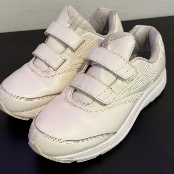 Brooks Addiction Walker V-Strap 2 White Leather Walking Shoes Womens 8.5 - Image 9