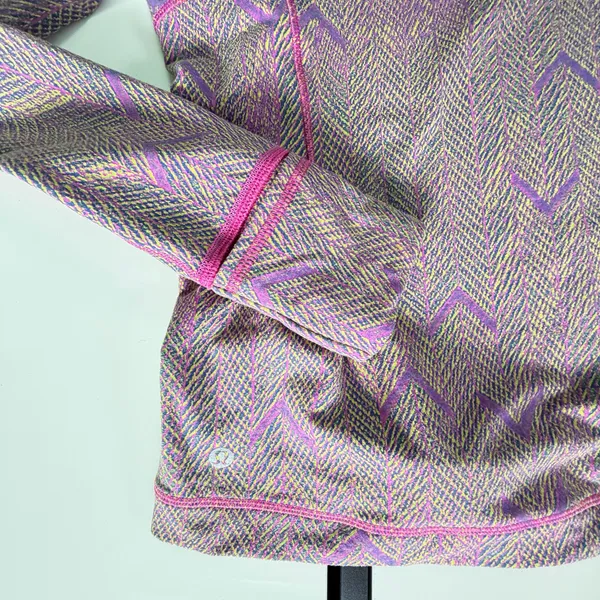 Lululemon Swiftly Tech Long Sleeve Crew Shirt Chevron Knit Purple Yellow Size 6 - Image 20