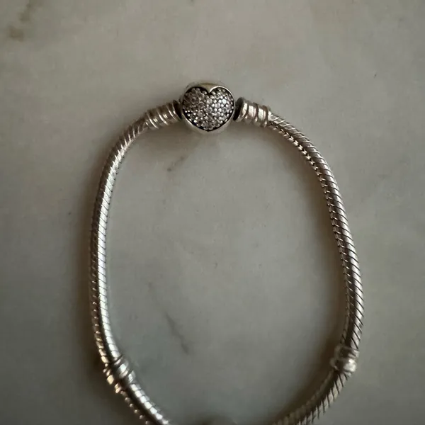 Authentic PANDORA Moments 925 Sparkling Heart Clasp Chain Bracelet- ‘S’ Charm - Image 4