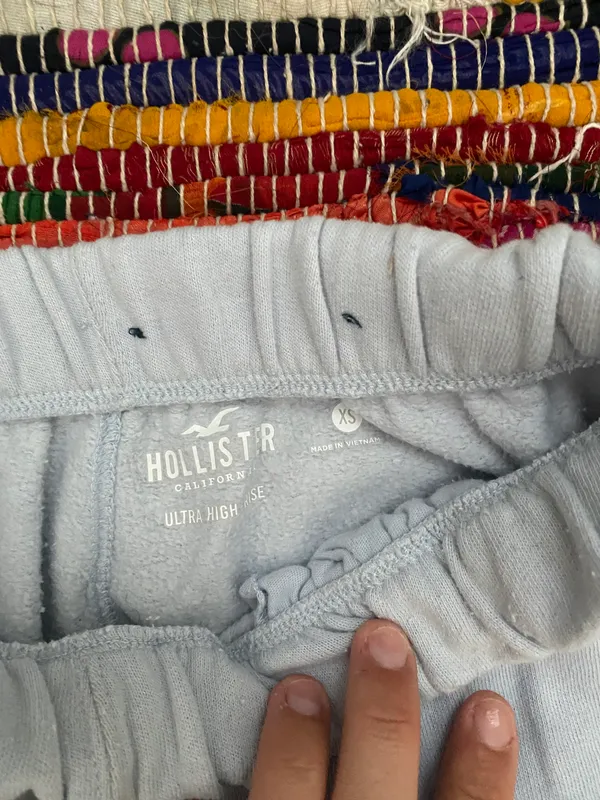 Hollister Joggers - Image 4
