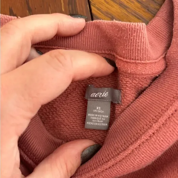 Aerie Distressed Raw Hem Crop Sweatshirt XS - Image 2