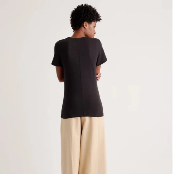 Quince 100% Organic Cotton Slub Crewneck Tee in Black medium - Image 2