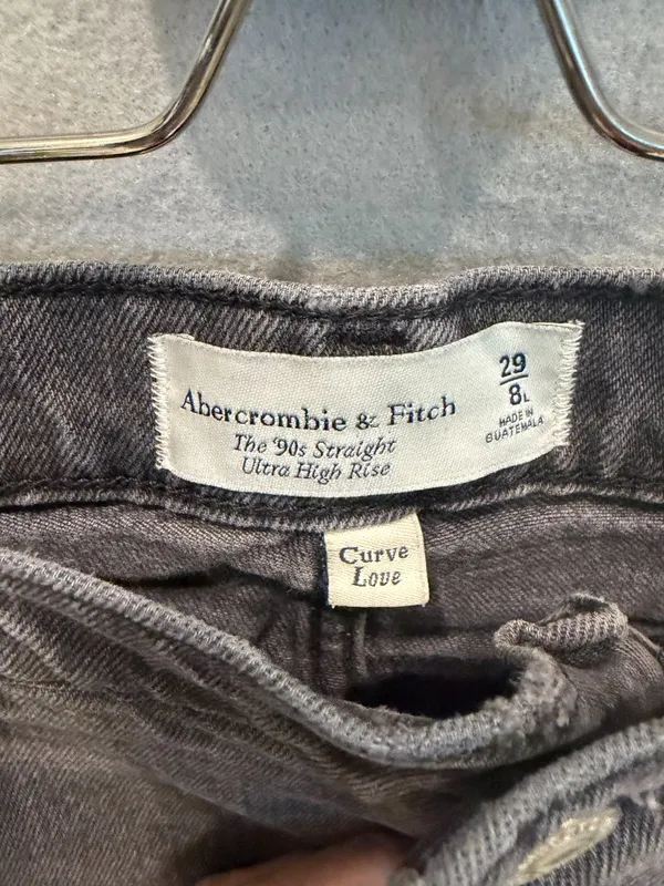 Abercrombie & Fitch Curve Love The 90s Straight Ultra High Rise Jeans Long 29 - Image 5