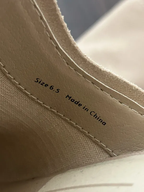 DV by Dolce Vita Shiloh Mules Western Stiching Low Stacked Heel Beige Suede Size 6.5 - Image 7