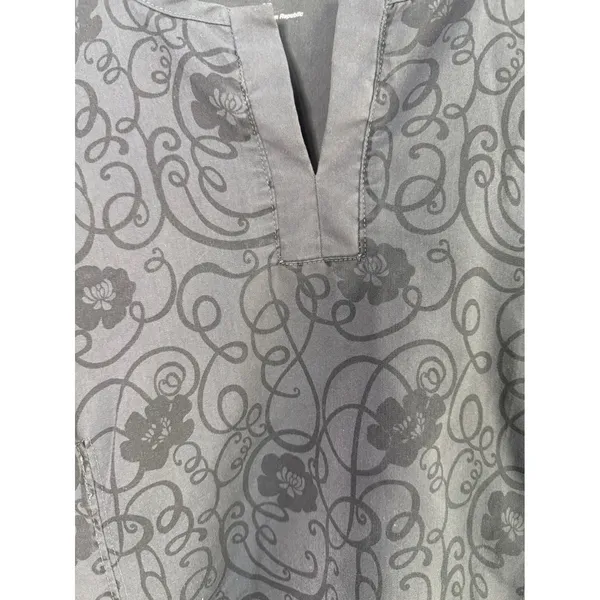 Advantage Butter-Soft Women XL Gray Floral Scrub V-Neck‎ Top Medical Caregiver - Image 4