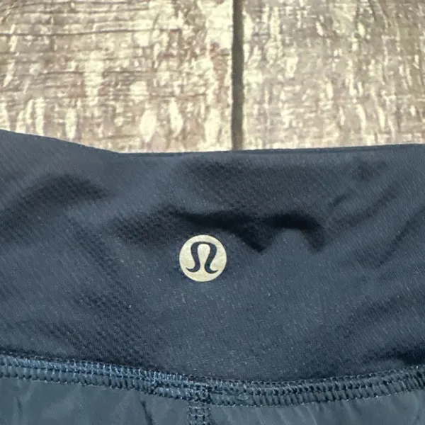 Lululemon Find Your Pace Shorts - Image 3