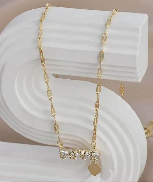 Love Heart Necklace Gold - Image 3