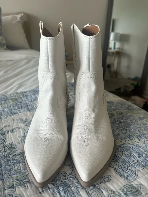 DV by Dolce Vita cowboy boots - Image 2