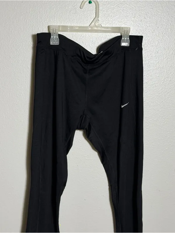 Nike Dri-Fit Women Black Athletic Performance‎ Capri Leggings size L - Image 2