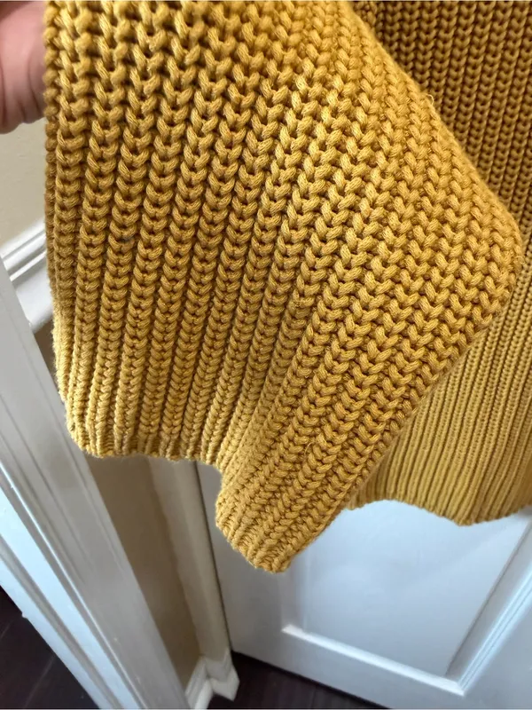 Jenni Kayne Gold Cabin Knit Sweater Medium - see notes - Image 7