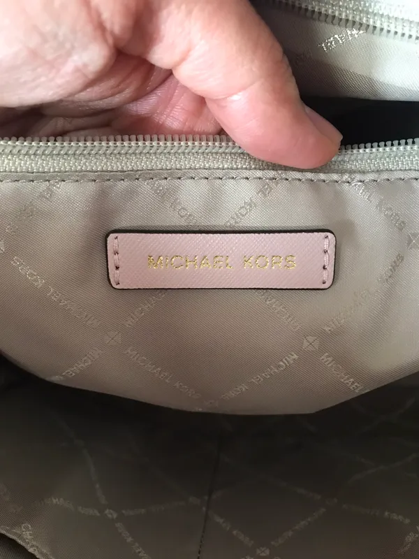 Michael Kors Purse - Image 9