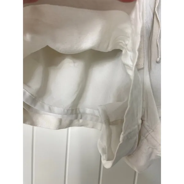 EUC American Eagle women's cream elastic stretch waist‎ belted casual shorts M - Image 3