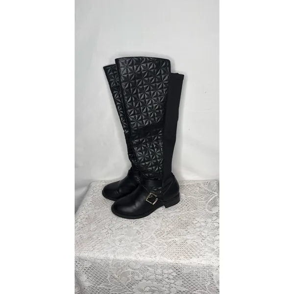 Torrid Quilted black knee high wide calf zip up boots sz 6 - Image 2