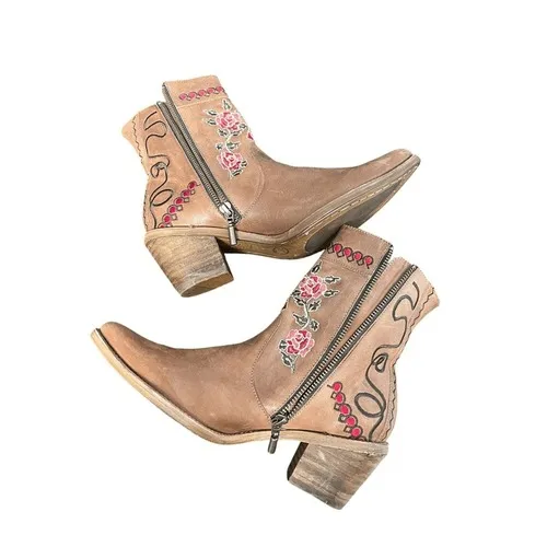 Anthropologie Marco Delli Embroidered Leather Western Boot Size 36 Floral Cowboy - Image 3