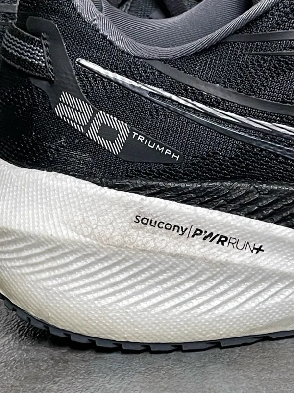 Saucony Triumph 20 Women's Black/White Running Shoes Size 8 - Image 16