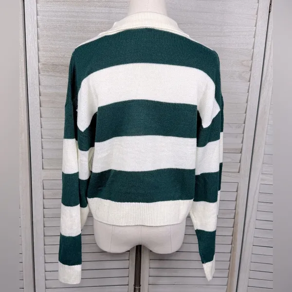 H&M (Divided) Cropped Rugby Stripe Sweater Green/White-Small - Image 2