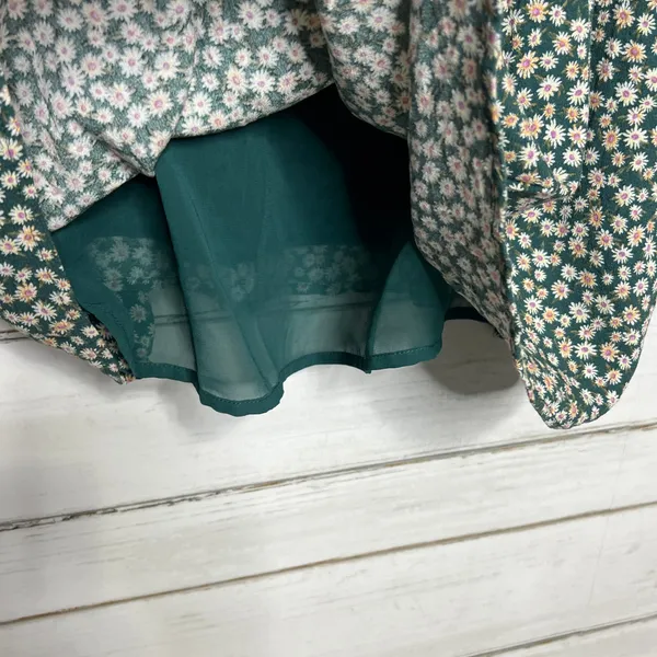 American Eagle Green Floral Babydoll Dress XL Scoop Back Tie Tassels - Image 11