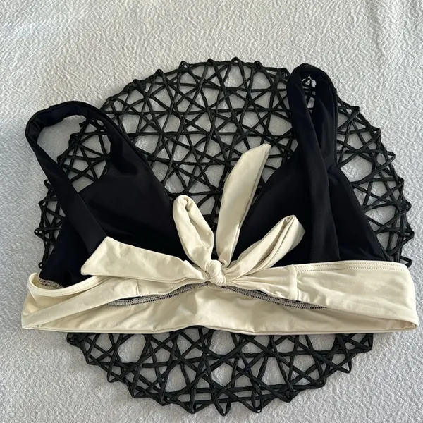 L*SPACE Harley Colorblock Bikini Top, Black/Cream, size Medium, $114 - Image 9