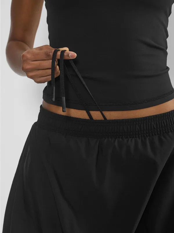 Aritzia Golden Deuce Micro Bubble Skort Black Size S Built In Shorts Athletic - Image 2