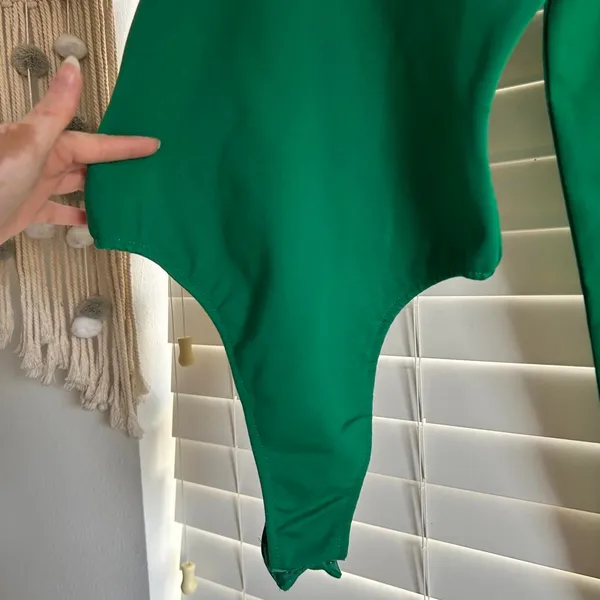 Manière De Voir Green Asymmetric One Shoulder Bodysuit Size 6 - Image 4