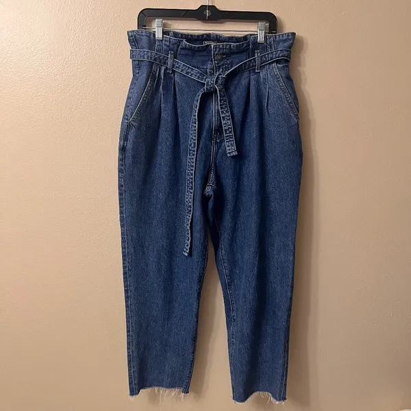 Abercrombie & Fitch Women's High Rise Mom Paperbag Waist Belted Jeans Blue Sz 32 - Image 6