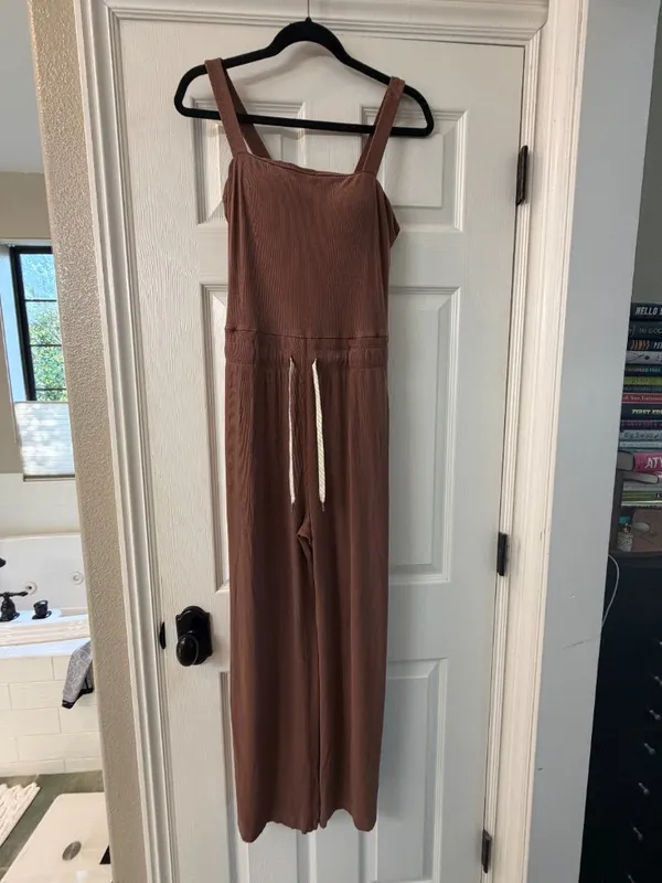 VUORI Pose Mudra Jumpsuit Ribbed Drawstring Athleisure Hazelnut Brown Size Large - Image 6