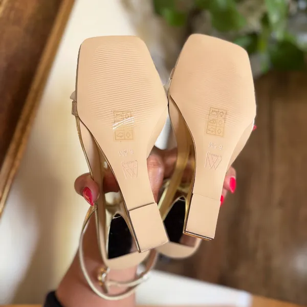AJ by Aminah Lunaheel Sandal Women 8.5 Gold Metallic Sculptural Wedge Square Toe - Image 6