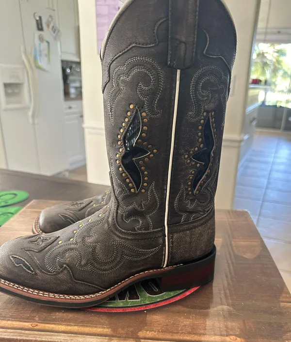 Laredo Cowboy Boots - Image 3
