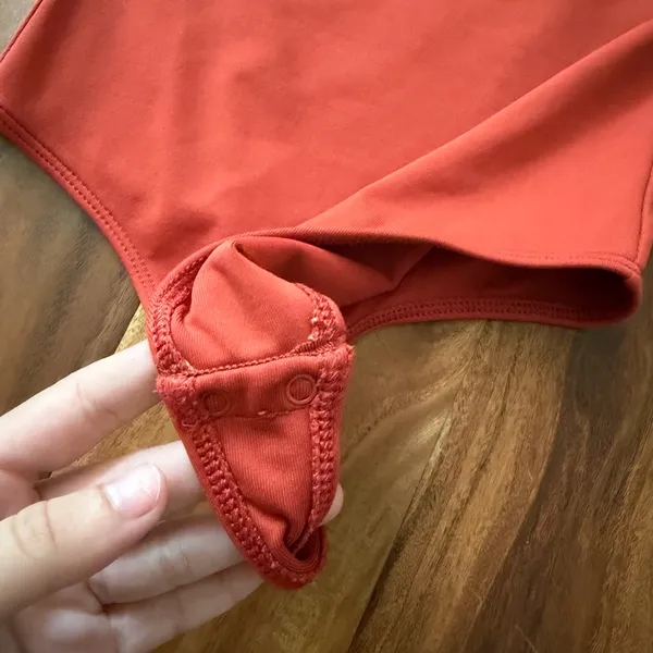 Aritzia Babaton Contour Manner Square Neck Bodysuit - Image 3