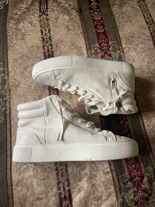 UGG Women White Leather High top Sneakers - Image 7