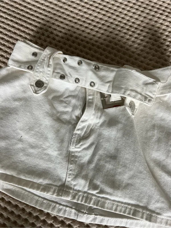 SHEIN White High-Rise Belted Denim Skort - Image 2