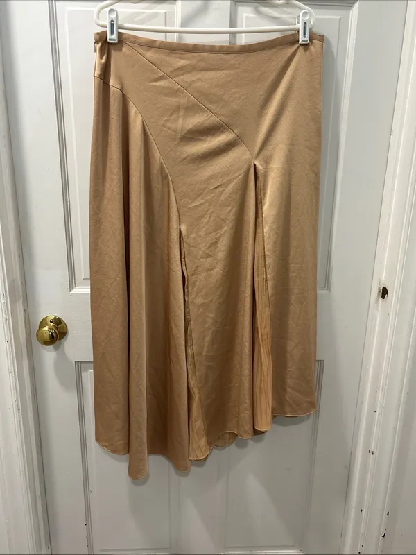 Vince Women’s Mixed Media Panel Asymmetrical Skirt Size 14 Gold Satin NWOT - Image 5