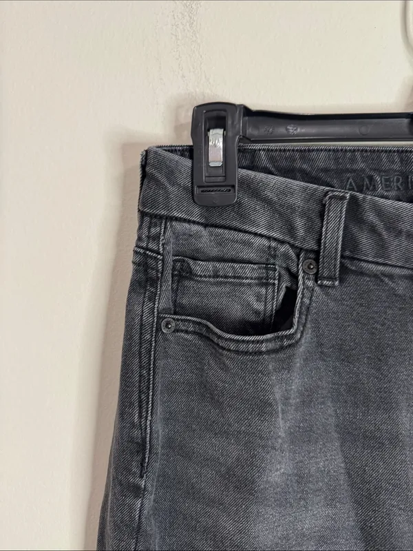 American Eagle Outfitters Washed Black High-Rise Stretch Curvy Mom Jean size 4 - Image 5