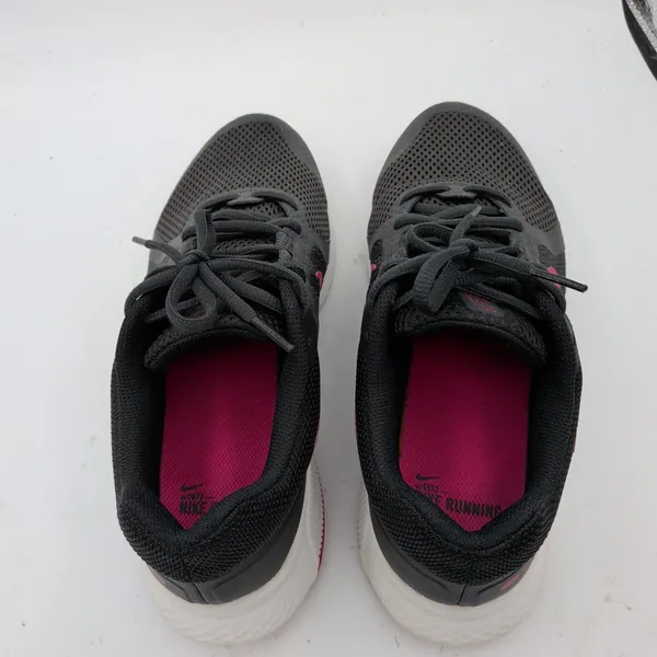 Nike Run Swift 2 Womens 10 Wide Running Shoes Grey Fireberry CV0568-011 - Image 9