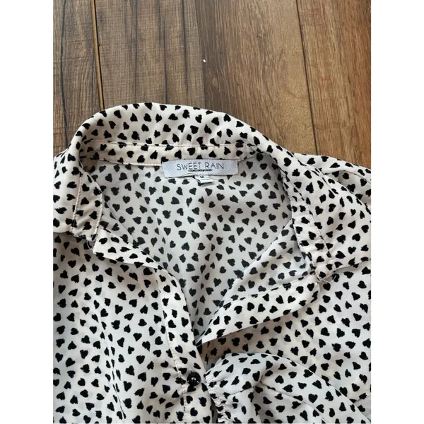 Sweet Rain White Button-Down Blouse with Black Heart Print - Image 2