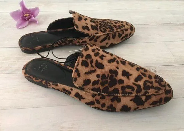 Leopard Print Mules, Size 6 1/2 Brown - Image 2