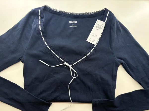 Hollister Top - Image 3
