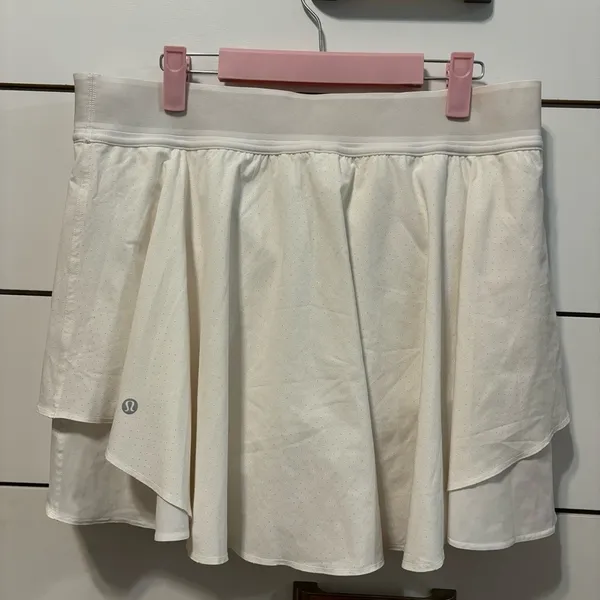 Lululemon Court Rival Perforated High-Rise Skirt - Image 3