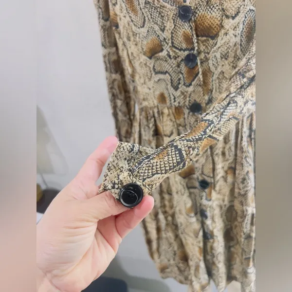 Zara snake print dress size medium has pockets NWT - Image 5