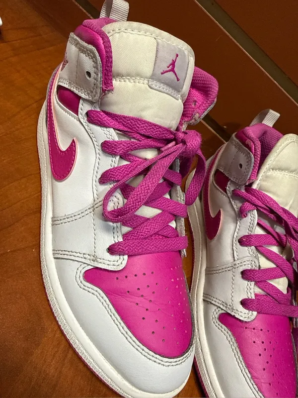 Nike Air Jordan 1 Mid Youth Size 2.5Y / Women’s 4 Pink White Sneakers - Image 3