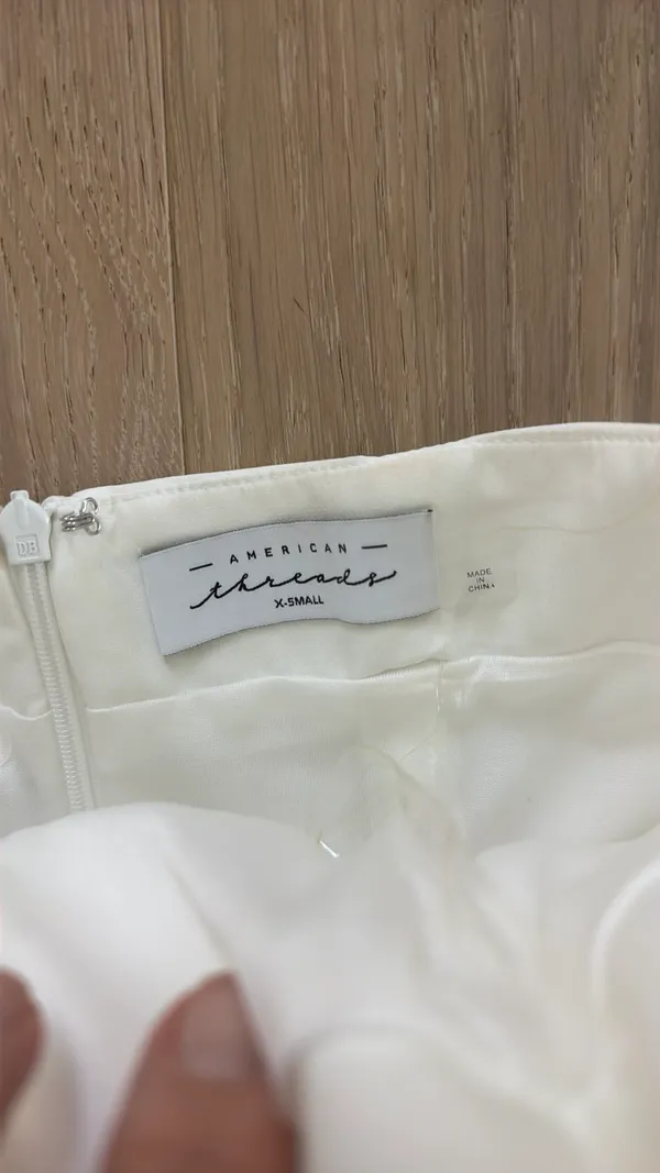 Beautiful white, one shoulder, extra small American threads dress - Image 2