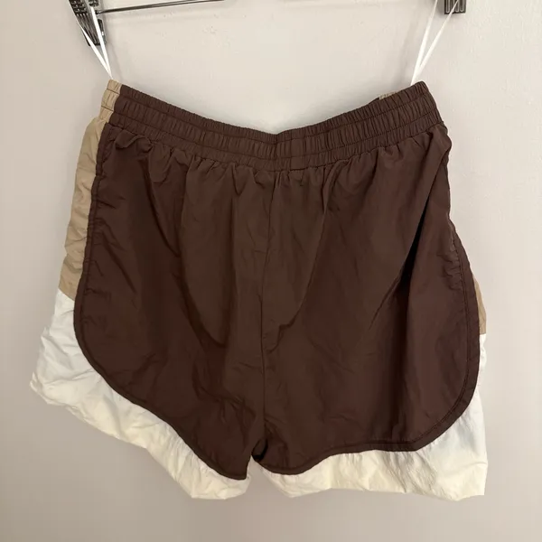 Brown Colorblock Athletic Shorts Size L - Image 2