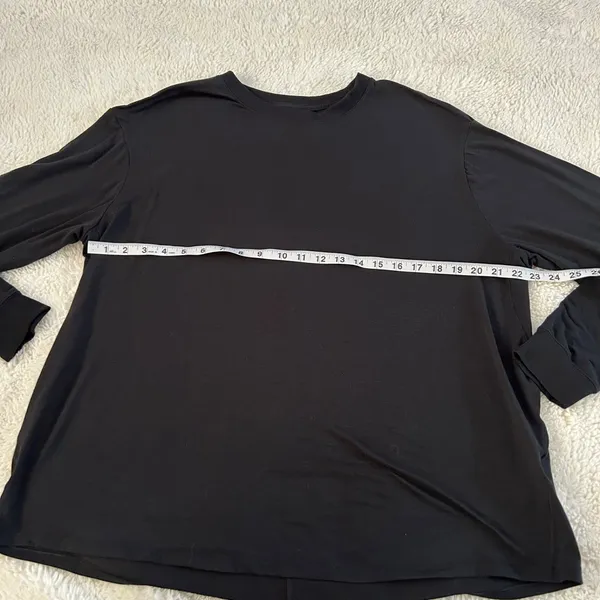 Nike Women’s Black Dri-Fit Long Sleeve Shirt L Yoga Athleisure Luxe Preppy Yoga - Image 4